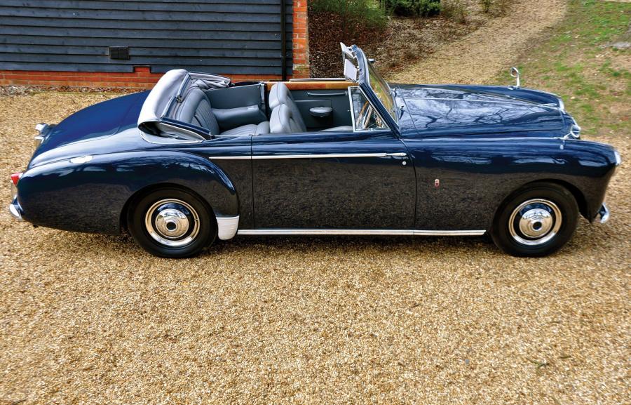  Lagonda 3-Litre 3-Position Drophead Coupe 1954 года  (фото 1 из 4)